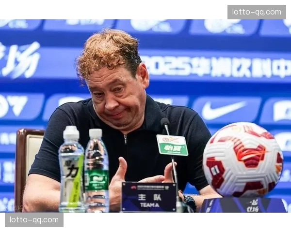 上海申花斯卢茨基展现主场统治力 锋线组合锐利度弥补防守隐患